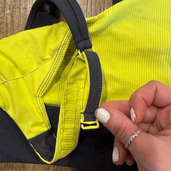 Zyia Neon Yellow Parallel Luxe Adjustable Sport Bra Medium - Picture 5 of 7